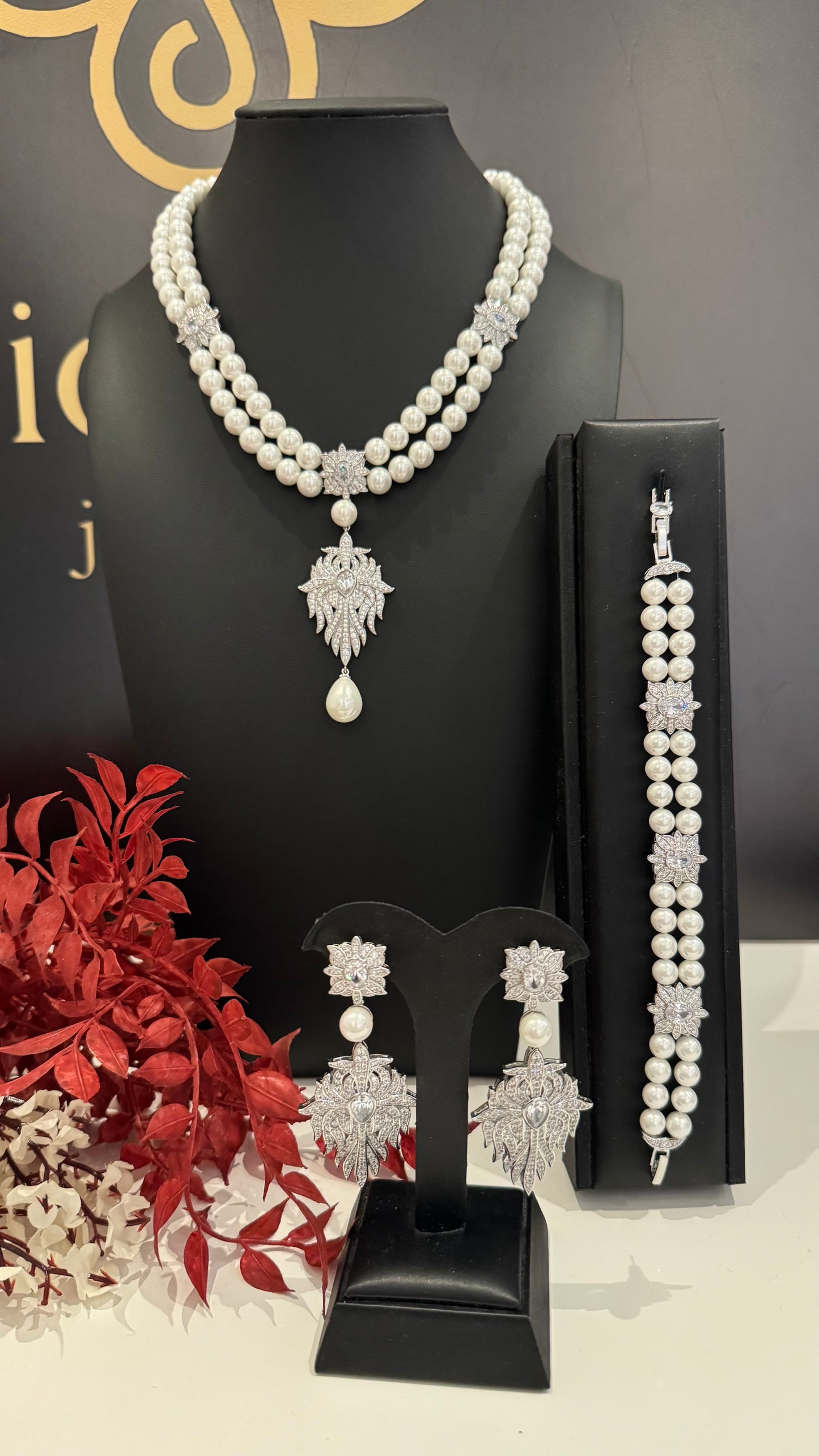 Pearl set