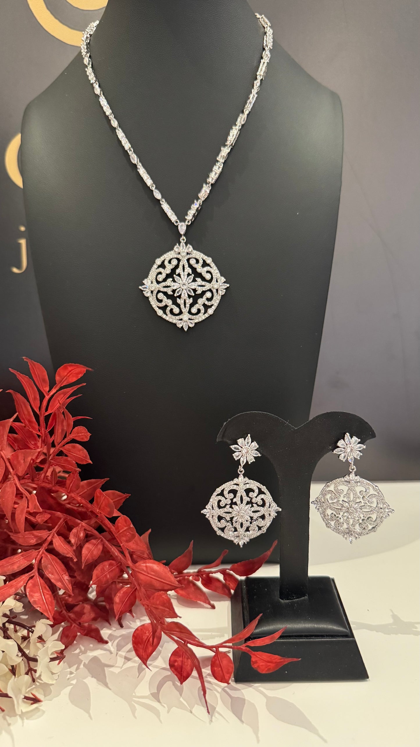 Zircon set