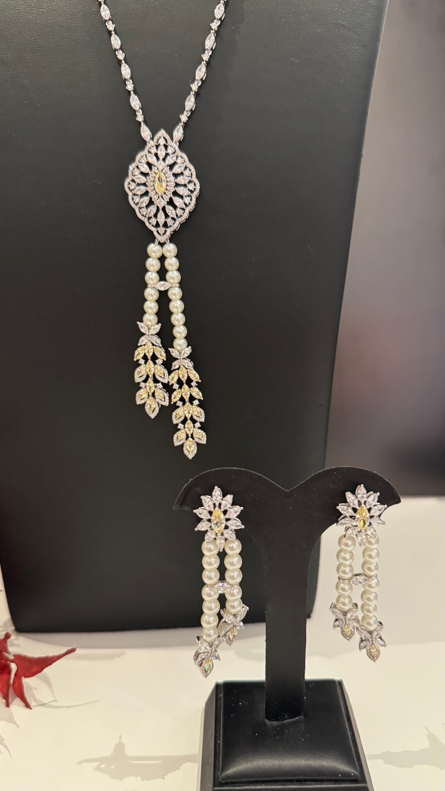 Pearl set