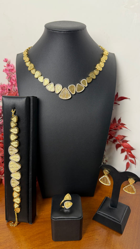 Exclusive Luxury Set – One Piece Only